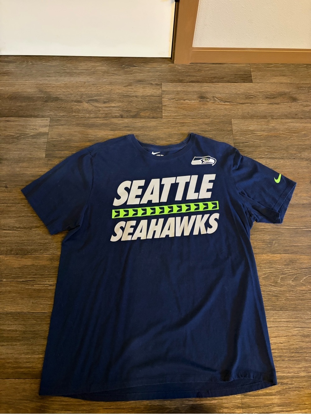 Men’s Nike Dri Fit Athletic Cut Navy Blue Seattle Seahawks T-Shirt Size XL